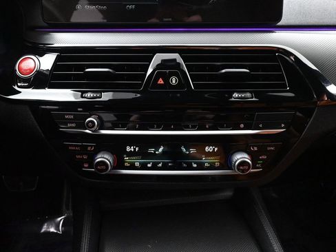 Used 2022 BMW M5 w/ Executive Package image 46