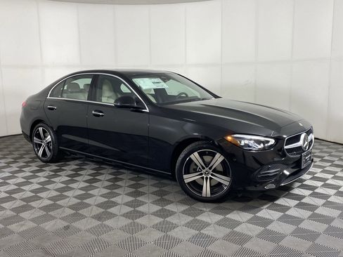 Used 2025 Mercedes-Benz C 300 4MATIC Sedan image 6