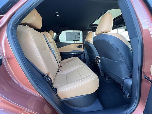Certified 2025 Lexus RX 350 Premium image 24