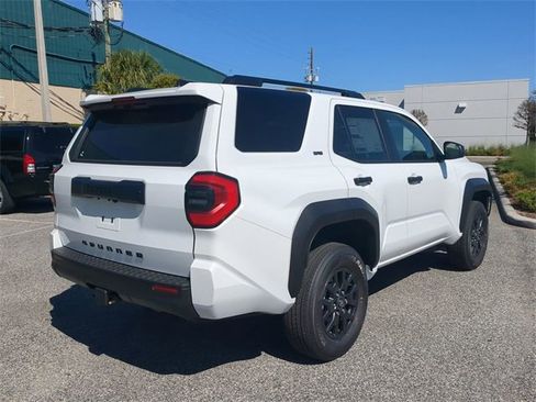 New 2026 Toyota 4Runner SR5 image 4
