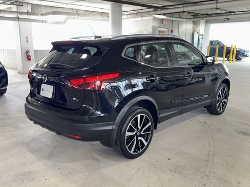 Used 2017 Nissan Rogue Sport SL w/ SL Premium Package image 8