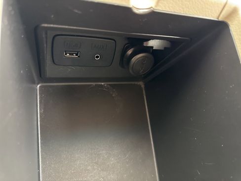 Used 2014 Subaru Outback 3.6R Limited image 27