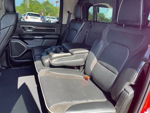 Used 2022 RAM 1500 Laramie AWD/4WD image 15