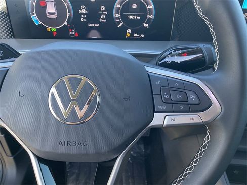 New 2026 Volkswagen Tiguan SE image 20