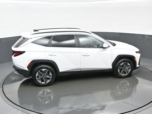 Used 2025 Hyundai Tucson SEL AWD/4WD image 39