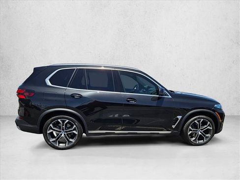 Used 2026 BMW X5 xDrive40i AWD/4WD image 4