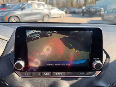 Used 2023 Nissan Sentra SV image 18