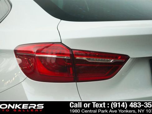 Used 2019 BMW X6 xDrive50i w/ M Sport Package image 18