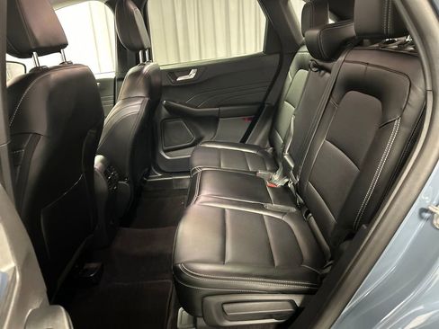 Used 2025 Ford Escape Platinum image 23