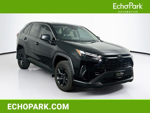 Used 2025 Toyota RAV4 LE FWD image 1
