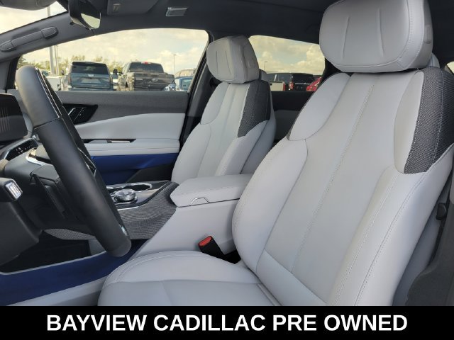Certified 2027 Cadillac Optiq Luxury RWD image 27