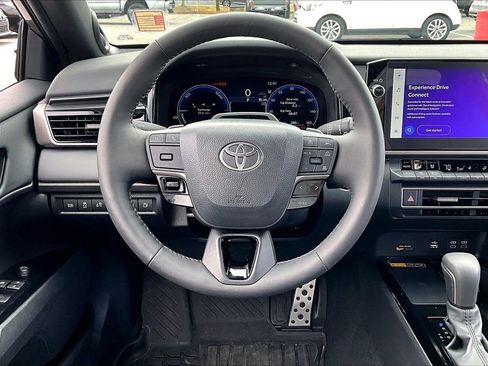 Used 2025 Toyota Camry XSE w/ Premium Plus Package image 8