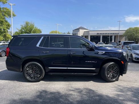 Used 2023 GMC Yukon Denali AWD/4WD image 2