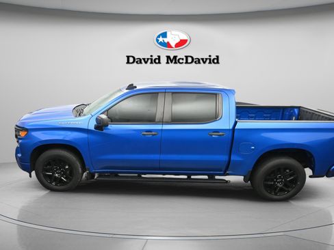 Used 2023 Chevrolet Silverado 1500 Custom image 37