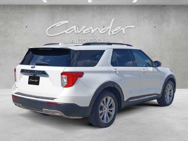 Used 2022 Ford Explorer XLT w/ Equipment Group 202A RWD image 17