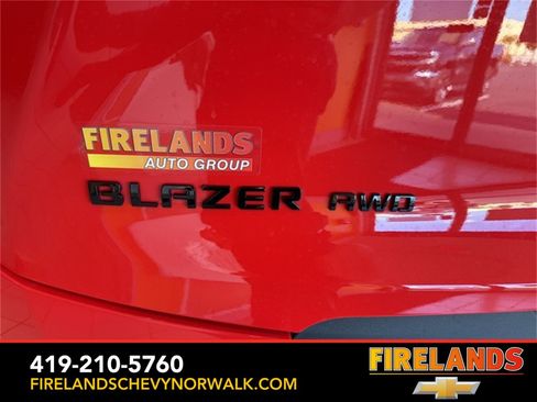 New 2025 Chevrolet Blazer LT w/ Convenience Package image 11