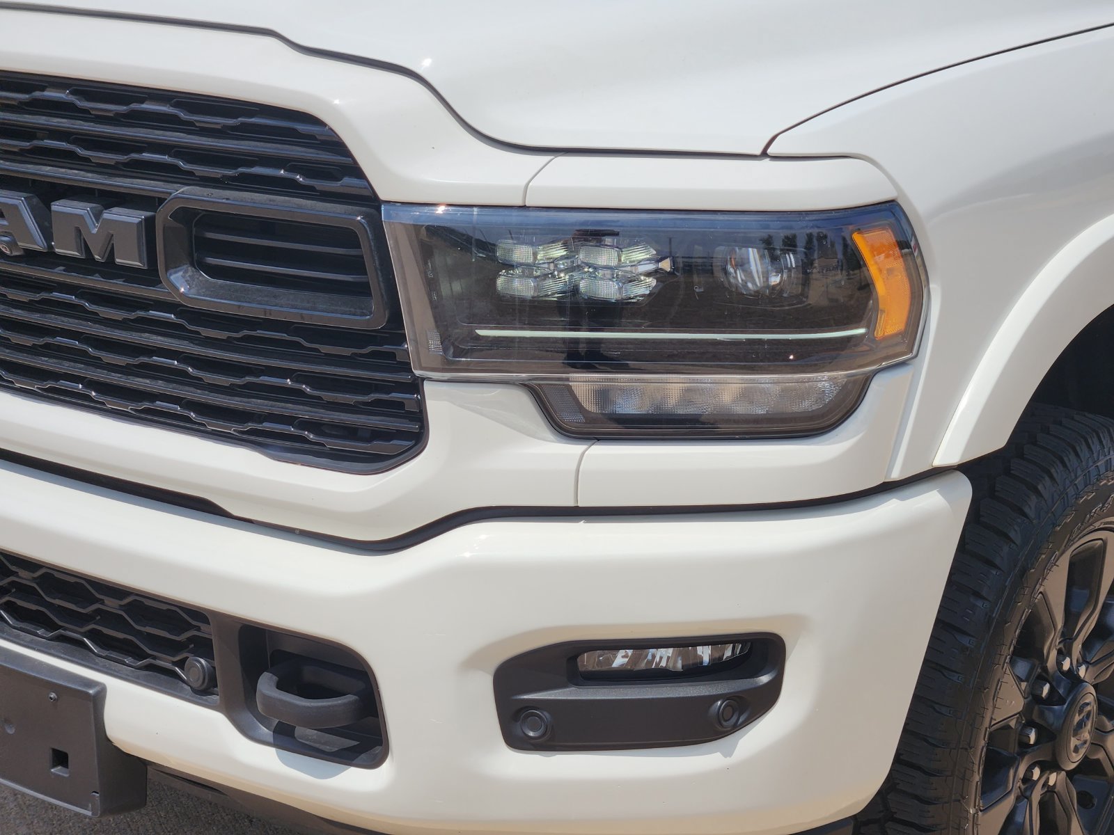 Used 2024 RAM 2500 Limited AWD/4WD image 9