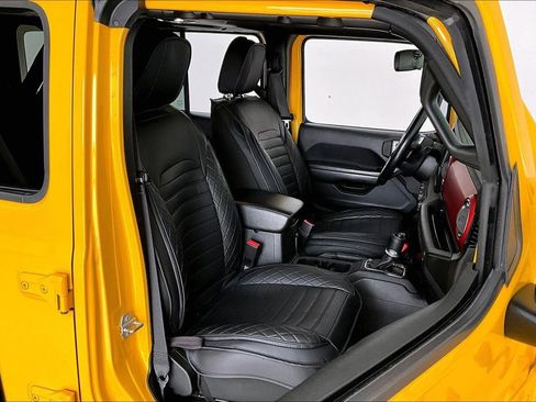 Used 2021 Jeep Wrangler Unlimited Rubicon AWD/4WD image 11