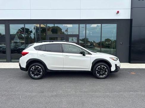 Used 2021 Subaru Crosstrek 2.0i AWD/4WD image 2