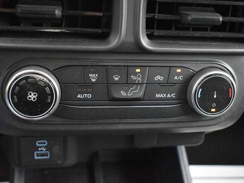 Used 2023 Ford Maverick XLT w/ Black Appearance Package image 28