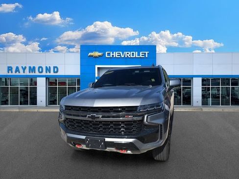Used 2022 Chevrolet Tahoe Z71 w/ Z71 Off-Road Package AWD/4WD image 7