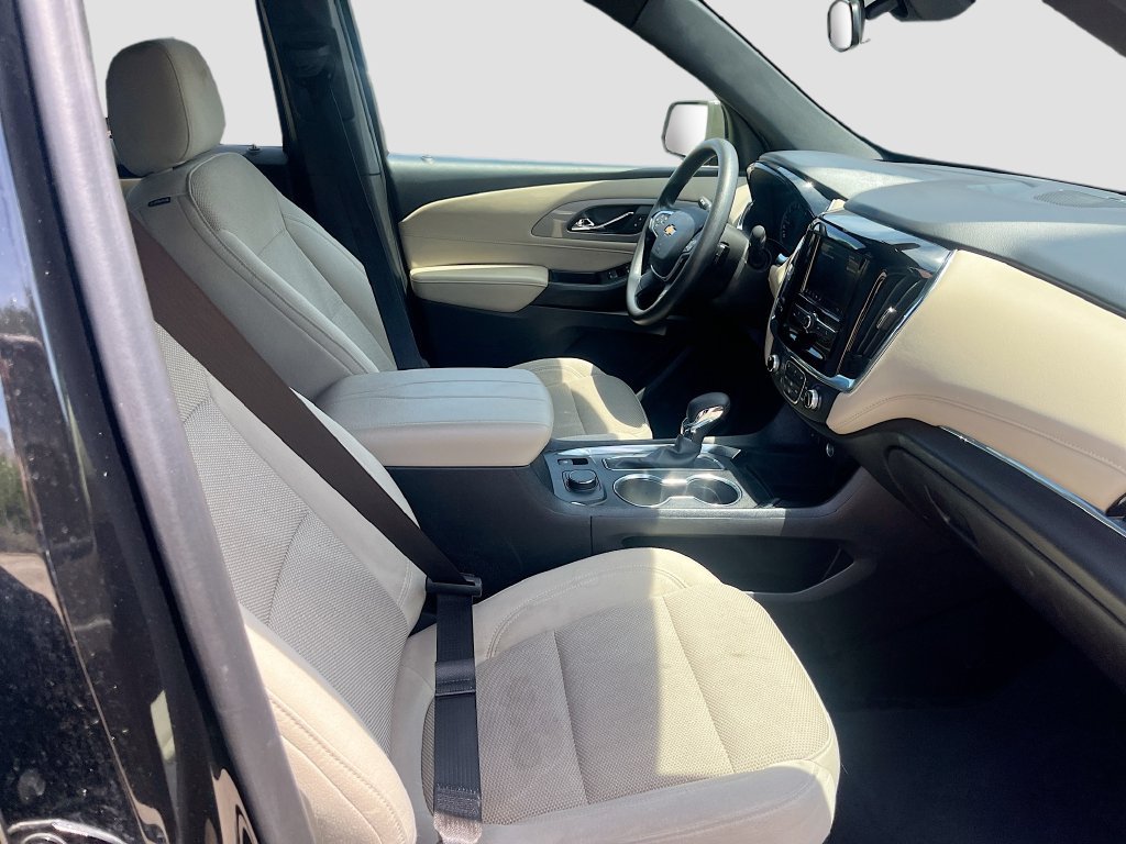 Used 2023 Chevrolet Traverse LS FWD image 27