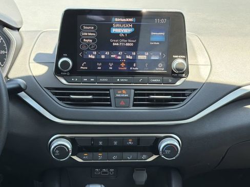 Certified 2025 Nissan Altima 2.5 S FWD image 14