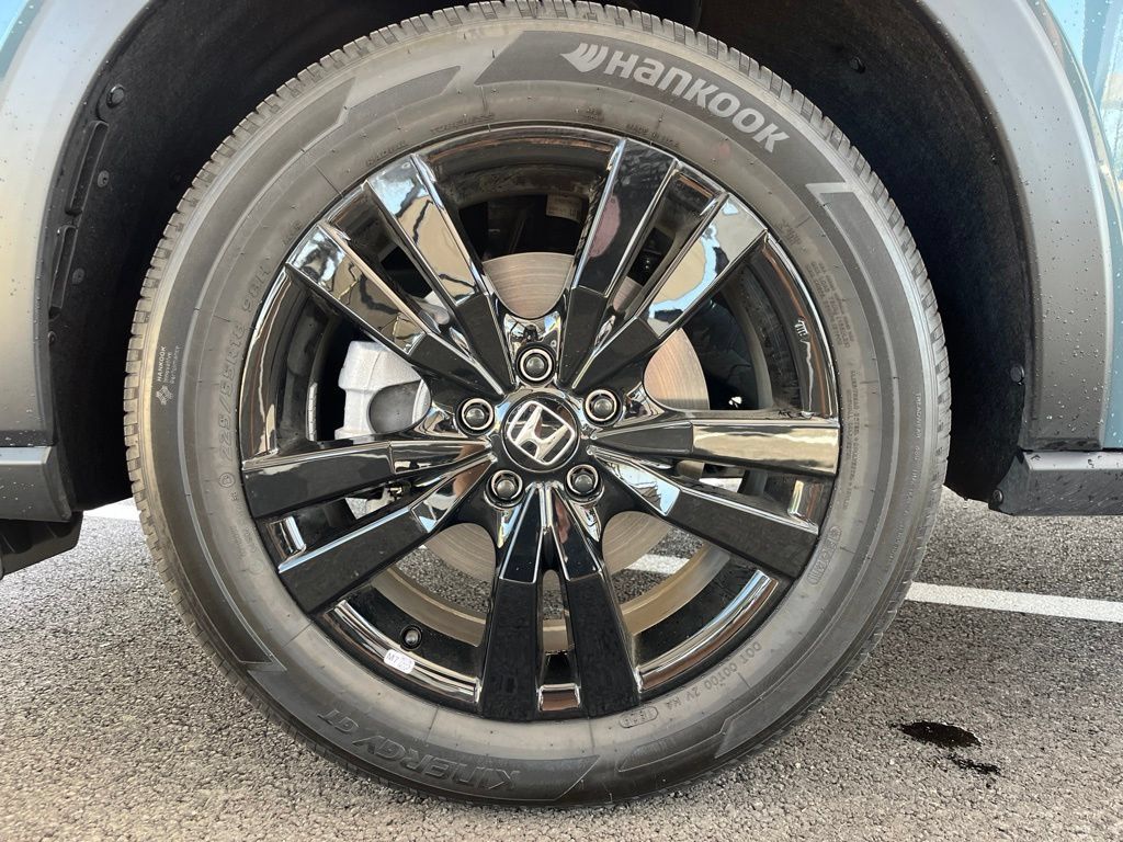 Certified 2027 Honda HR-V Sport image 11