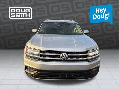 Used 2019 Volkswagen Atlas SE w/ Towing Package image 8