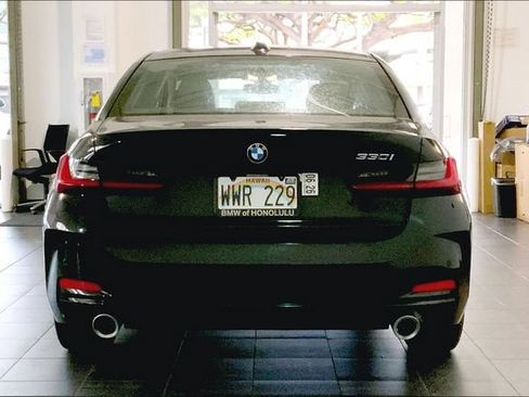 Used 2023 BMW 330i Sedan RWD image 4