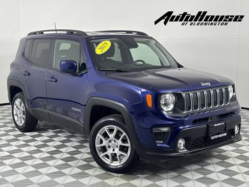 Used 2019 Jeep Renegade Latitude w/ Cold Weather Group image 1