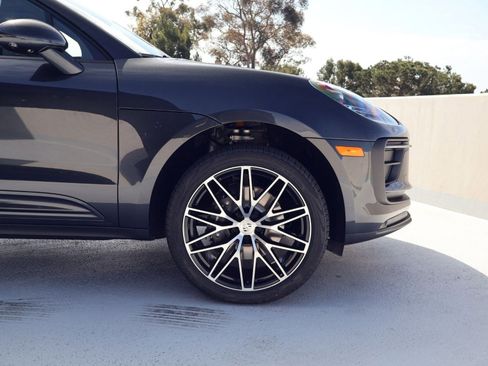 New 2026 Porsche Macan AWD/4WD image 11