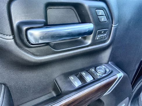 Used 2019 GMC Sierra 1500 SLT image 24