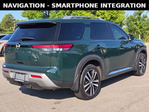 Used 2024 Nissan Pathfinder Platinum FWD image 7