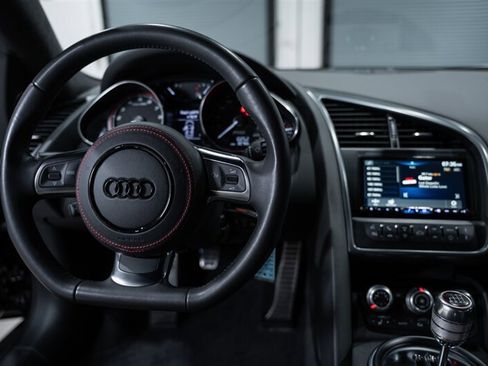 Used 2011 Audi R8 V10 AWD/4WD image 46