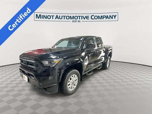 Used 2024 Toyota Tacoma SR5 AWD/4WD image 5