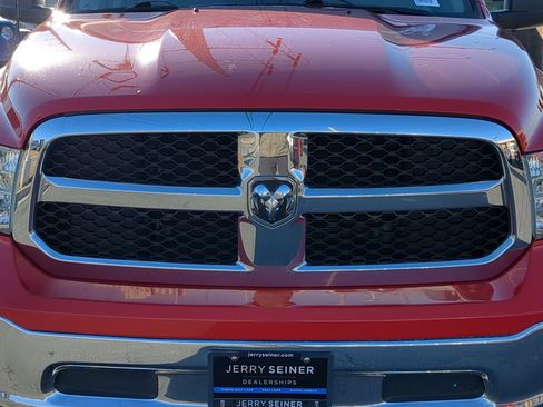 Used 2020 RAM 1500 Classic SLT image 9