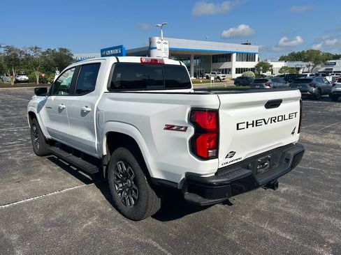 Used 2024 Chevrolet Colorado Z71 w/ Z71 Convenience Package 2 AWD/4WD image 7