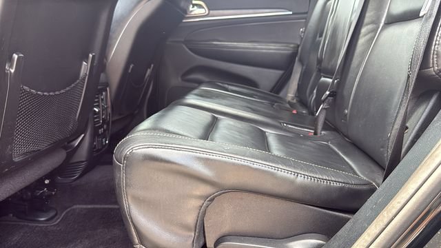Used 2017 Jeep Grand Cherokee Limited AWD/4WD image 24
