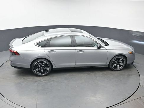 Used 2024 Honda Accord Sport image 38
