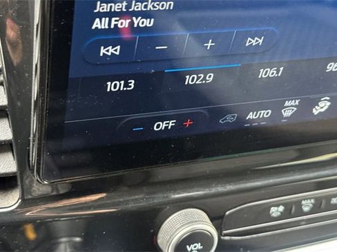 Used 2023 Ford Transit 350 XLT image 29