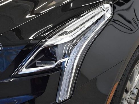 Used 2021 Cadillac XT5 Premium Luxury image 17