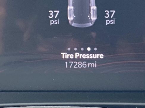 Certified 2025 Jeep Grand Cherokee Altitude image 43