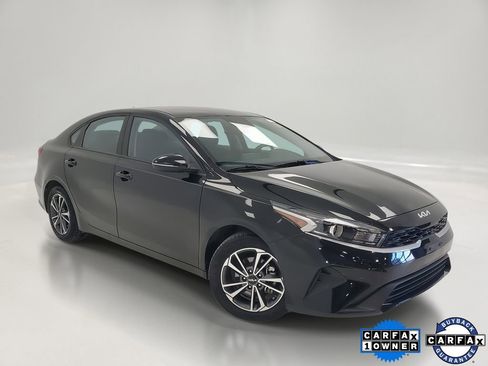 Used 2024 Kia Forte LXS w/ LXS Technology Package image 1