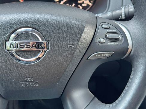Used 2020 Nissan Pathfinder SL AWD/4WD image 21