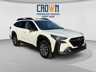 Used 2023 Subaru Outback Premium AWD/4WD video 1