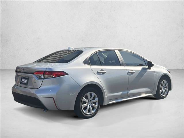 Used 2026 Toyota Corolla LE FWD image 5