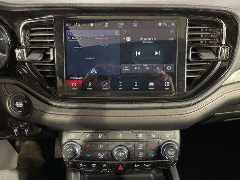 Used 2024 Dodge Durango GT image 24