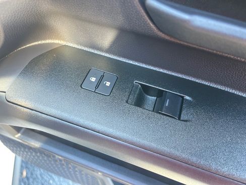 Used 2025 Toyota 4Runner SR5 image 20