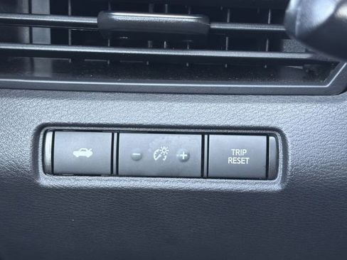 Certified 2024 Nissan Altima 2.5 SR FWD image 13